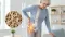 Osteoporóza: príznaky, riziká a čo pomáha kostiam