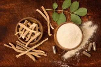Ashwagandha: účinky, dávkování, vedlejší účinky a kdy ji brát